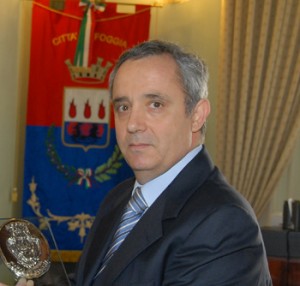  Il sindaco di Foggia Gianni Mongelli (ST)