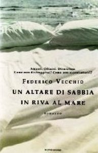 Un altare di sabbia in riva al mare