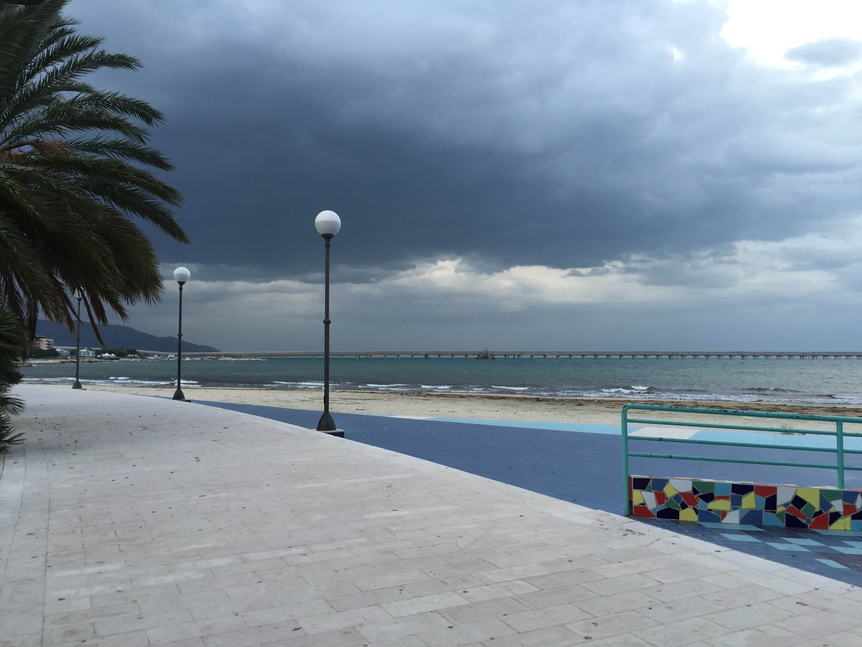 Allerta meteo, maltempo in provincia di Foggia e in Puglia: rovesci e temporali „
