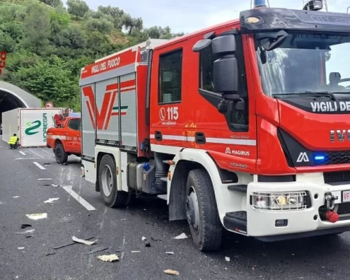 Grave incidente avvenuto sull'Autofiori, tra Sanremo e Taggia, in direzione Genova