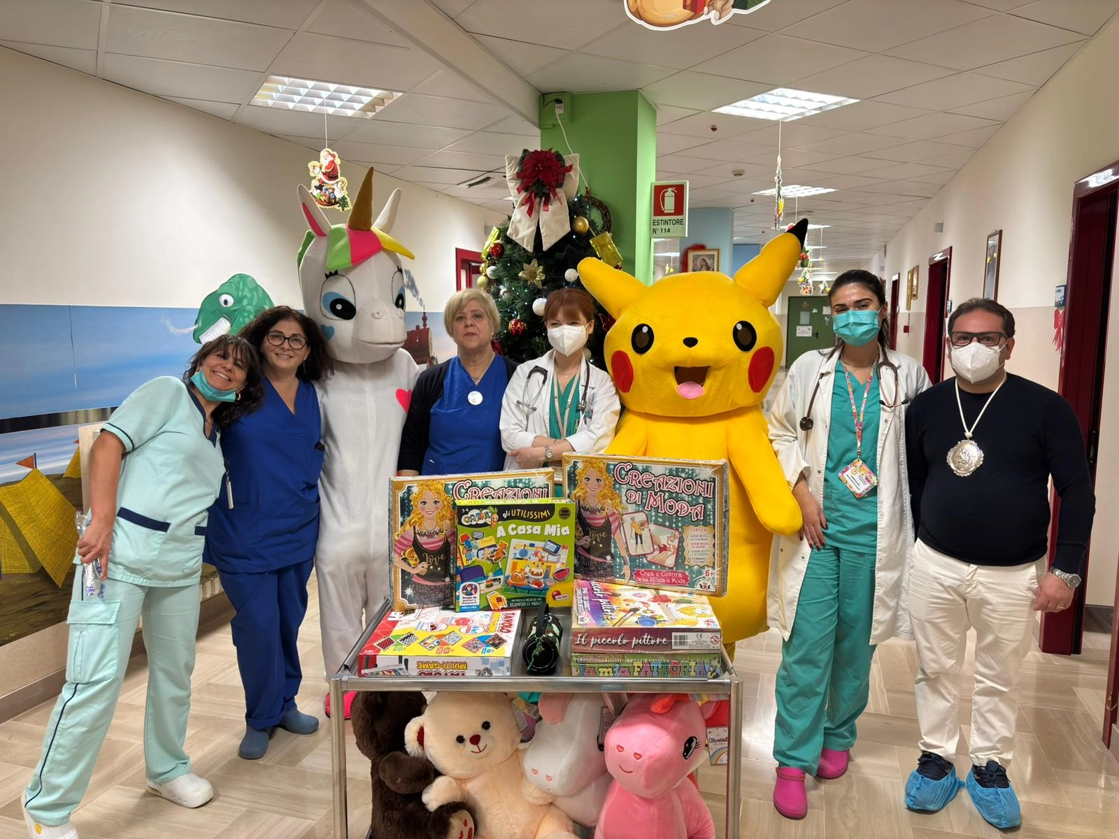 San Giovanni Rotondo: l’Arciconfraternita del Rosario porta il Natale ai bambini di Casa Sollievo