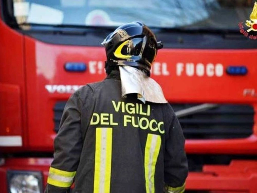 San Severo, incendio a un’autocisterna in un’area di rifornimento metano