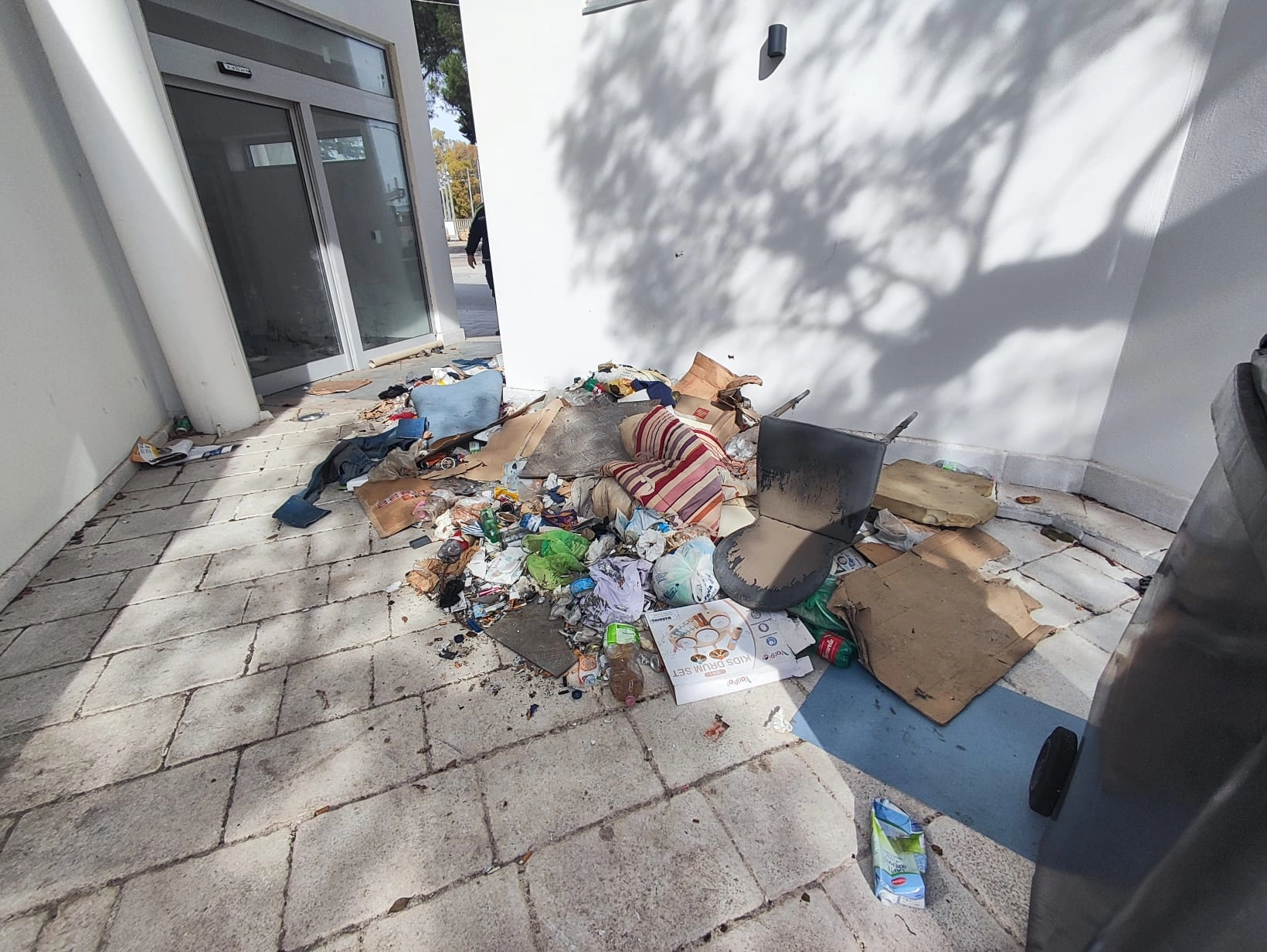 San Severo, sgomberata struttura pubblica vicino alla stazione: tre Daspo urbani