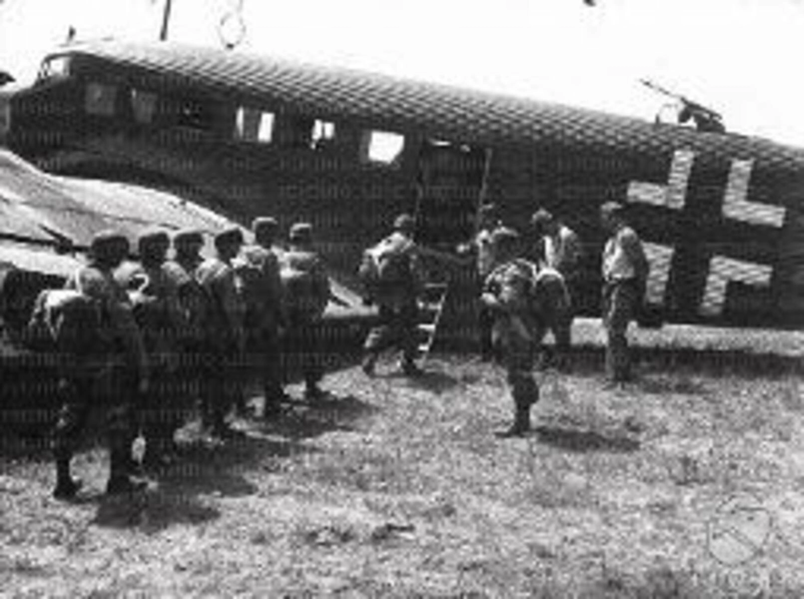 Il campo di volo di Zapponeta e i paracadutisti tedeschi: il giallo del 1943
