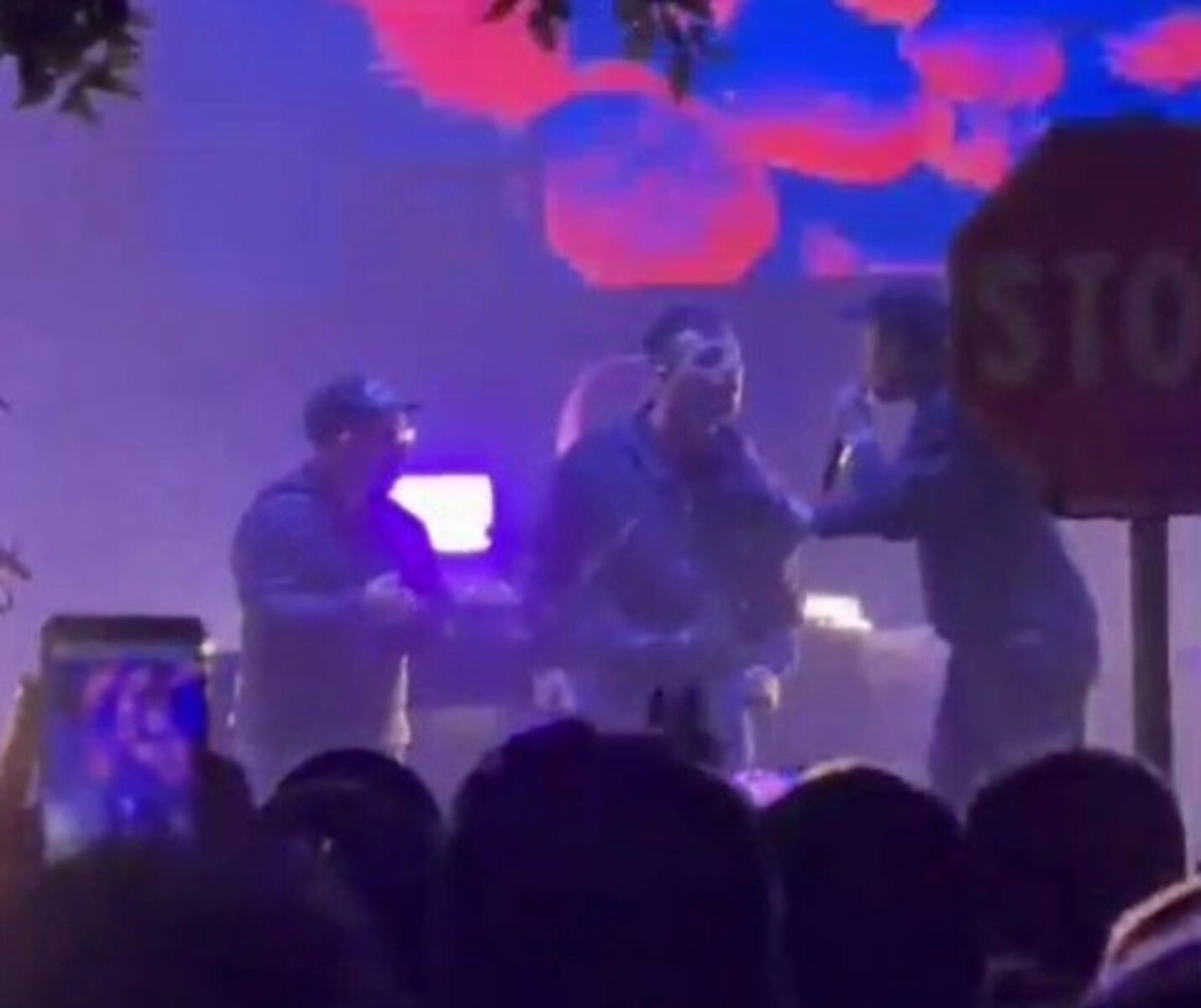 Fedez sul palco a San Severo, inclusione per le persone con disabilità: "Un grande applauso per loro!"