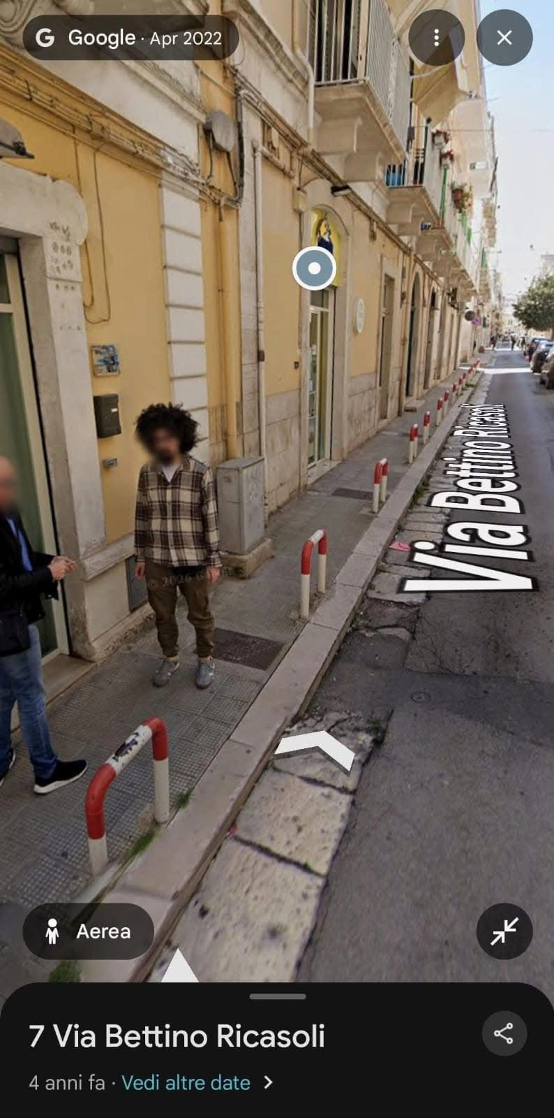 “Caparezza avvistato su Google Maps a Molfetta?”: l’immagine del 2022 fa impazzire i social