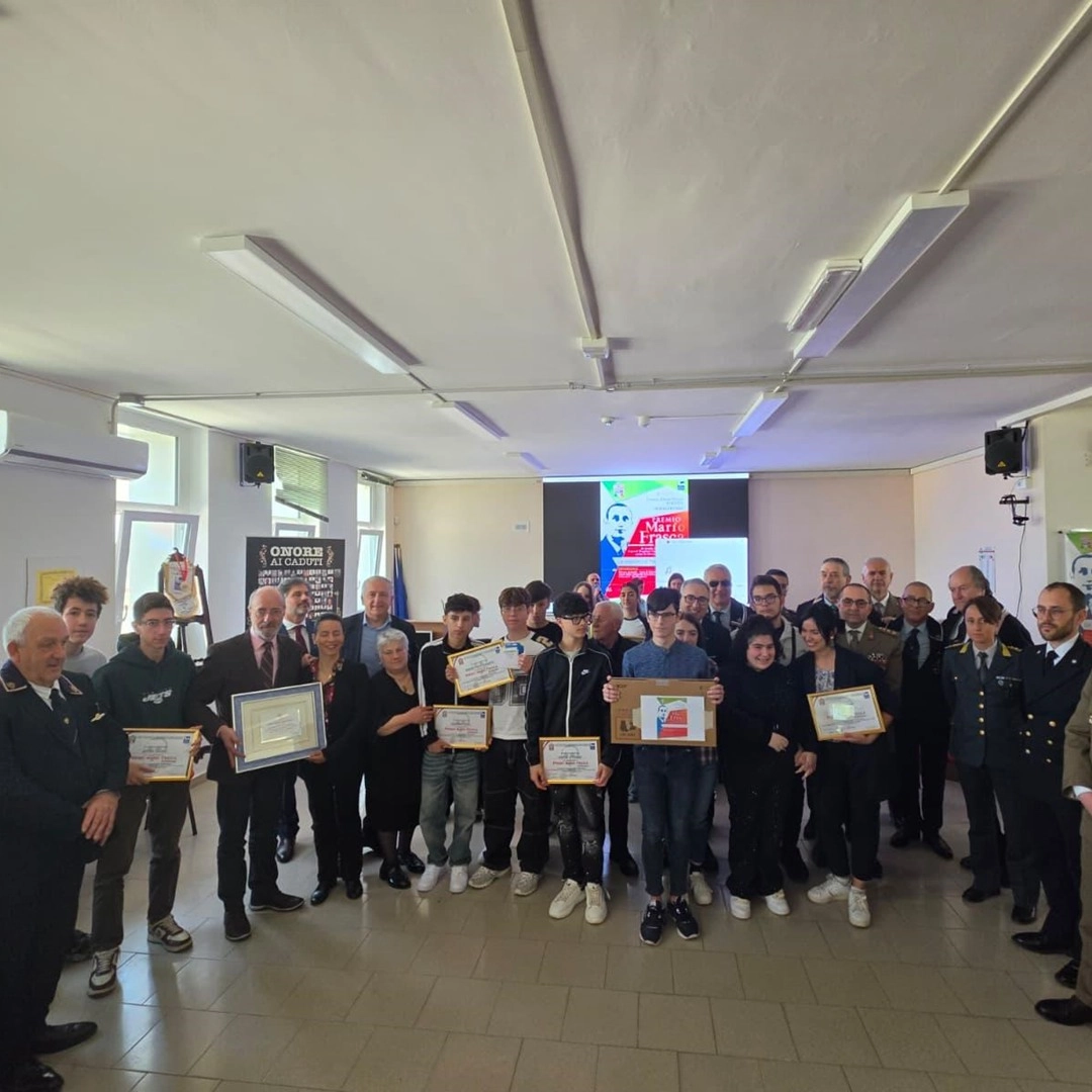 Foggia ricorda Mario Frasca: studenti e istituzioni uniti nel segno della pace