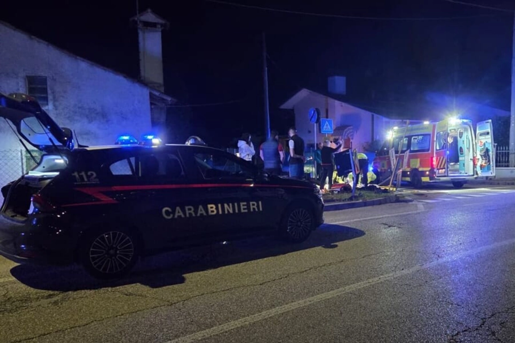 Finisce contro un palo con la sua moto: muore 28enne foggiano